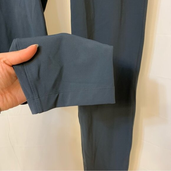 Lululemon On The Fly Pant 28" Blue Grey Size 4 - Picture 4 of 8